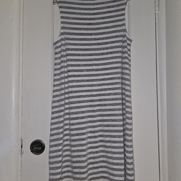 Market & Spruce Gray Sleeveless Sheath Dress - Picture 4 of 4